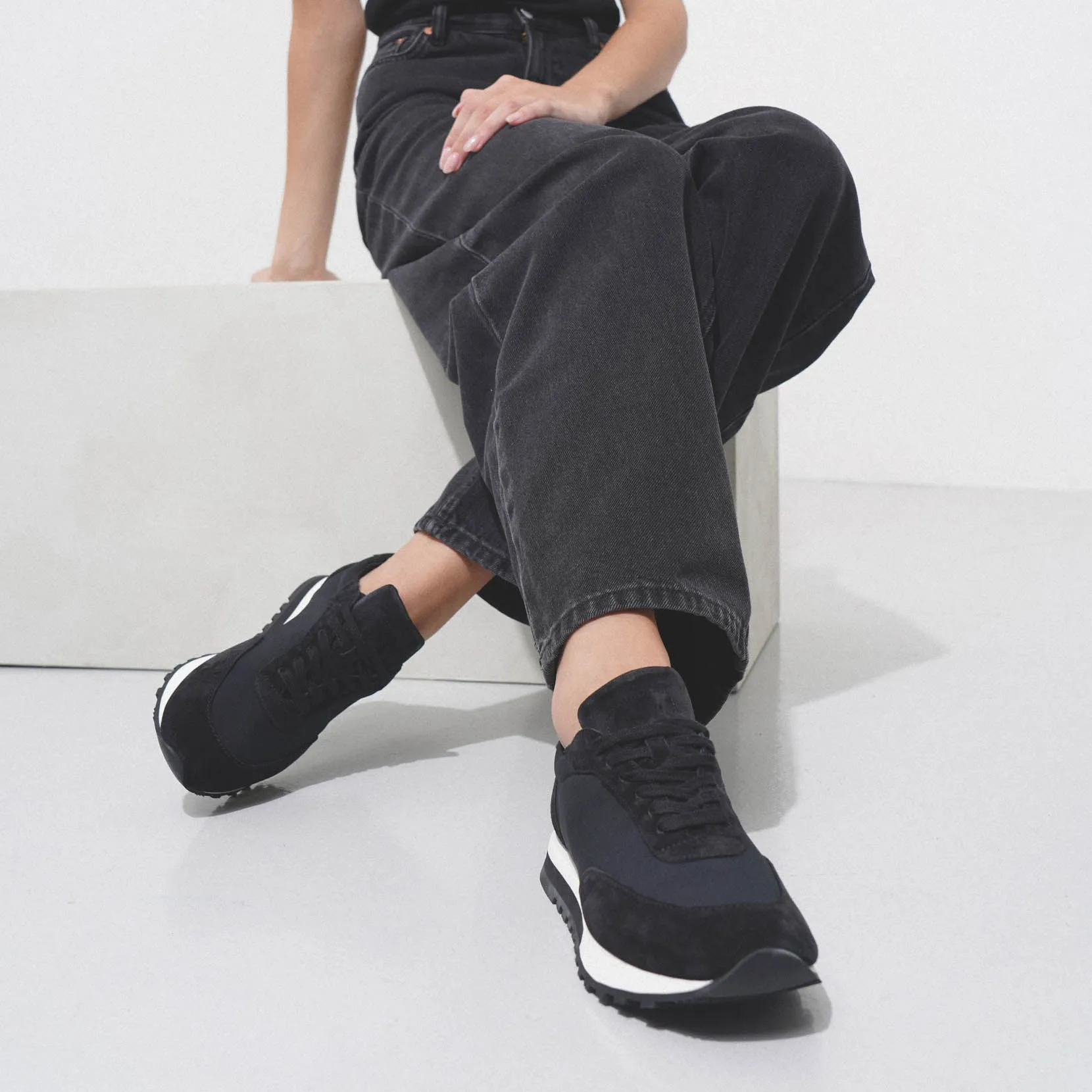 Owen runner black sneakers