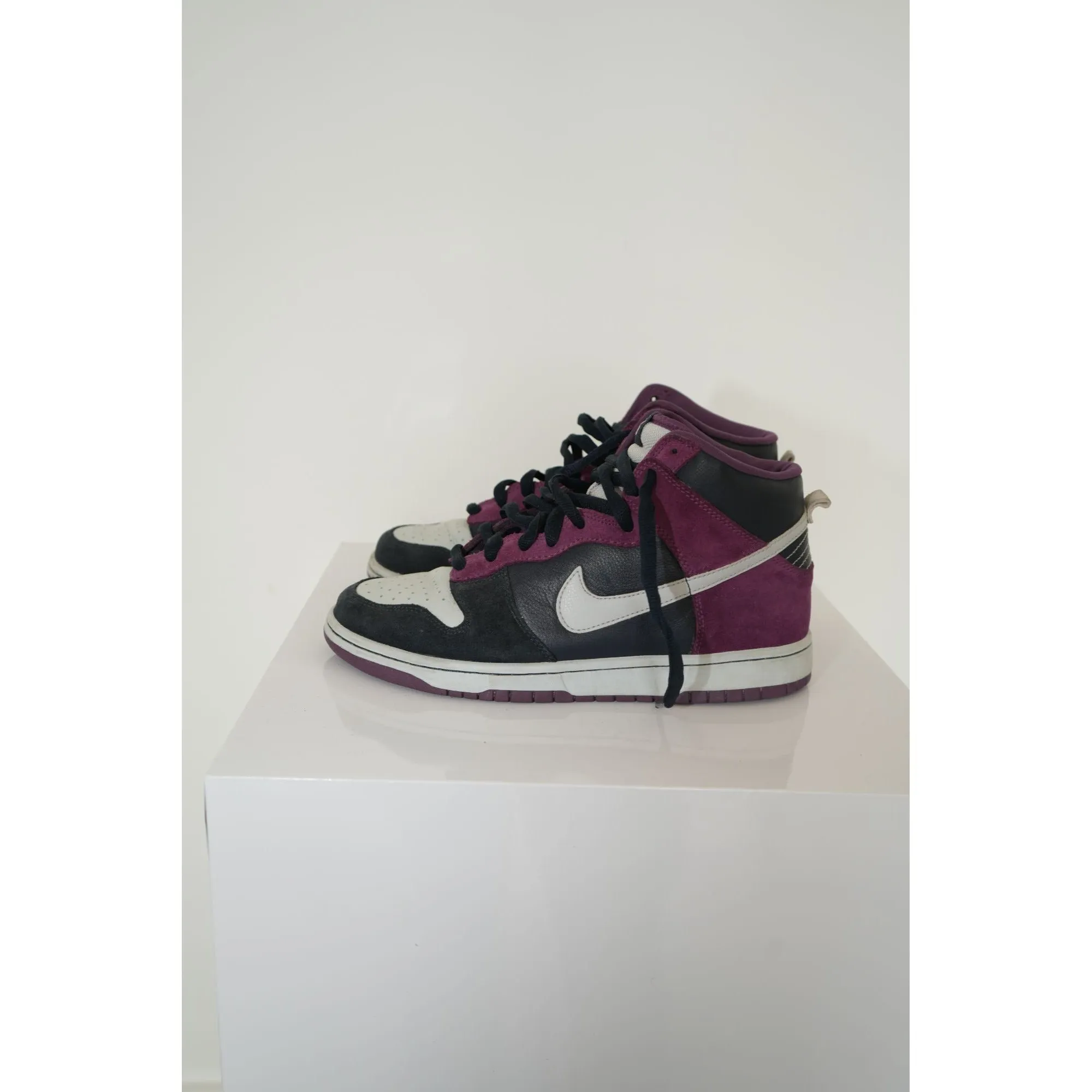 "Retail" Nike SB Dunk High Dark Obsidian Metallic Platinum Sneakers 305050-401 Size 9.5