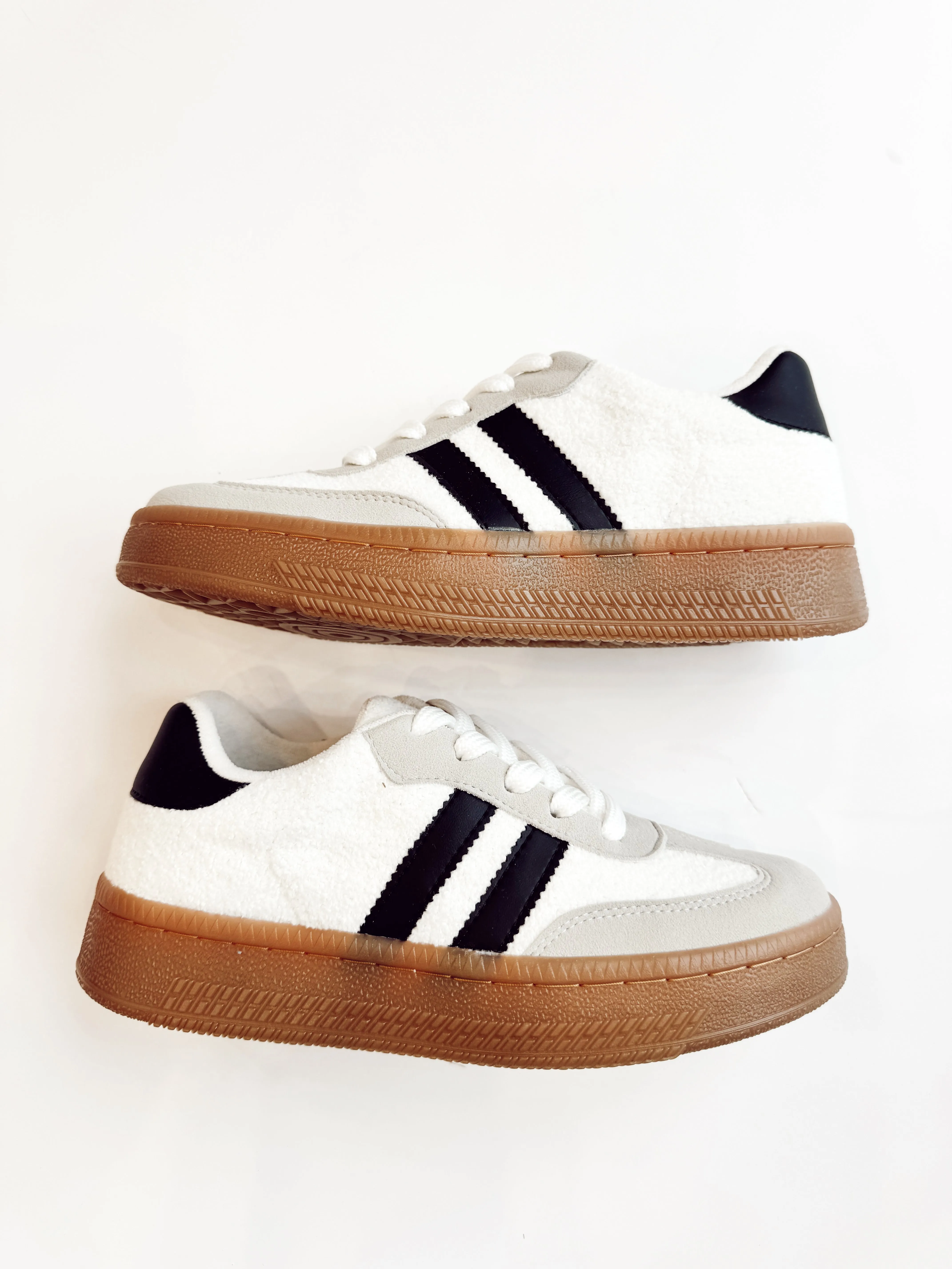 the Amelia sneaker - white