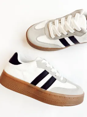 the Amelia sneaker - white