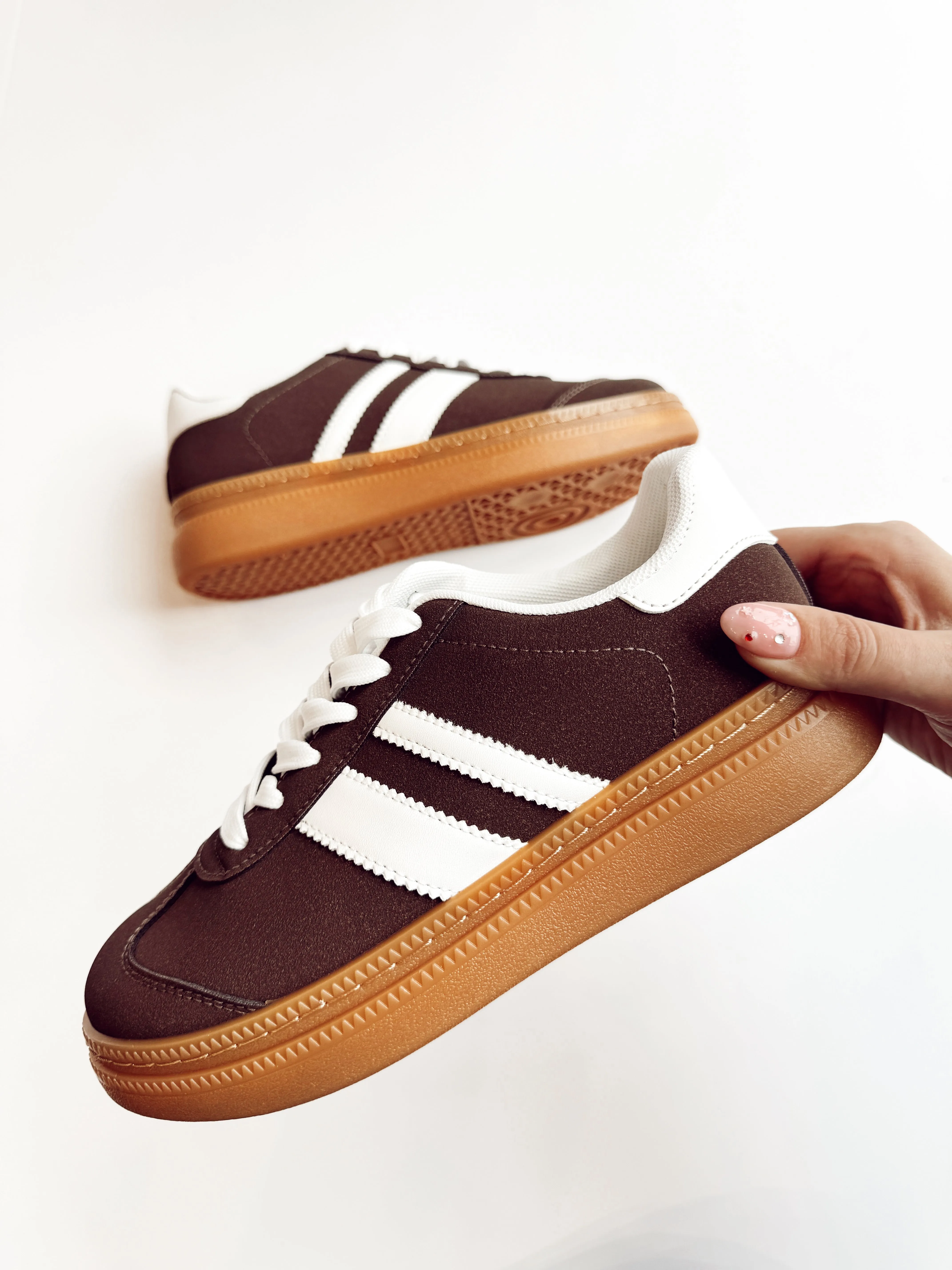 the Ellie sneaker - brown   white