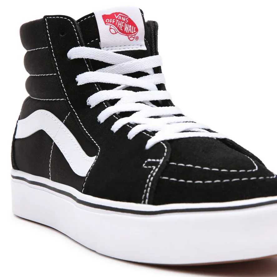 Vans scarpa sneakers alta Comfycush Sk8-Hi vn0a3wmbvne1 nero-bianco